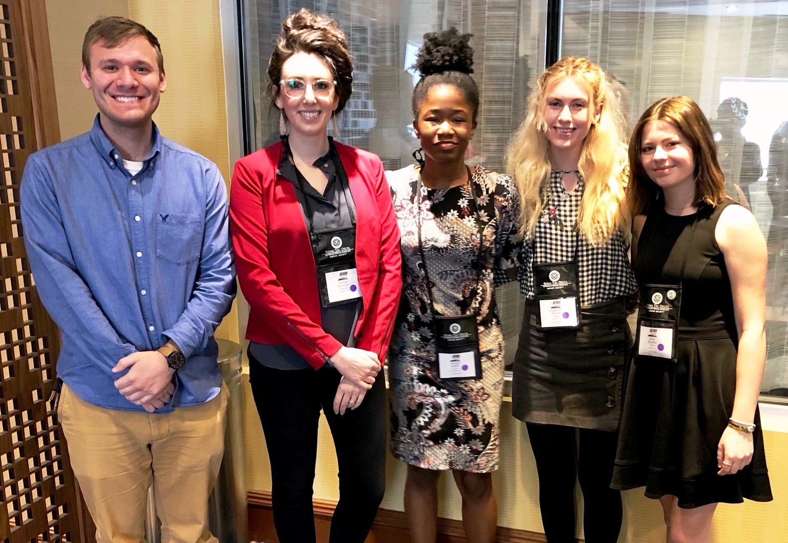 Students Present at Sigma Tau Delta Convention Lee University